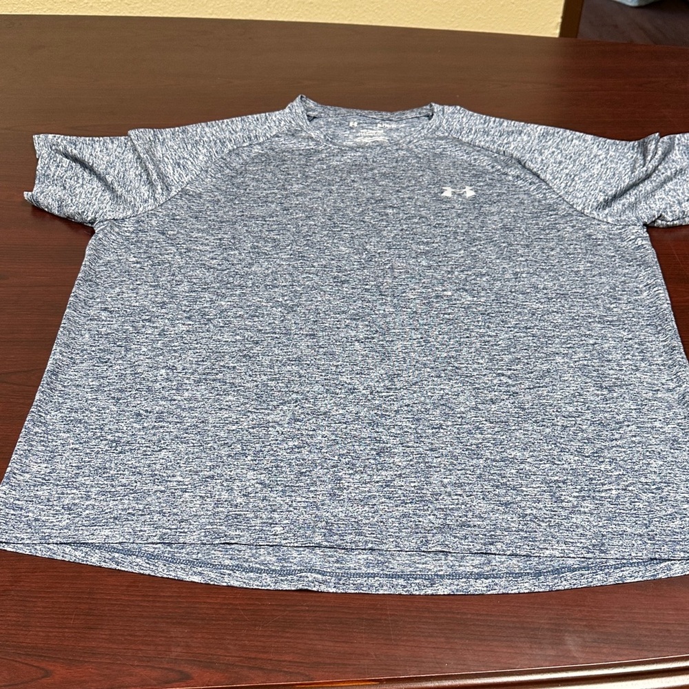 Under Armour Men's Heathered Gray Tee